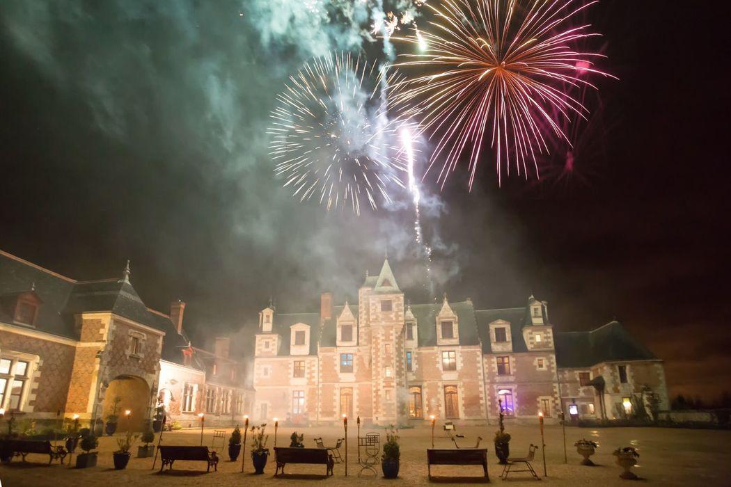 Bal costume au chateau de jallanges feu artifices